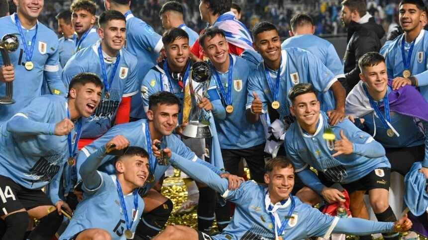 Đội tuyển Uruguay nổi bật là tập thể vững mạnh